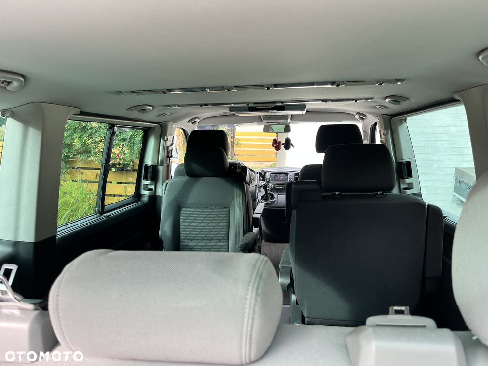 Volkswagen Multivan - 9
