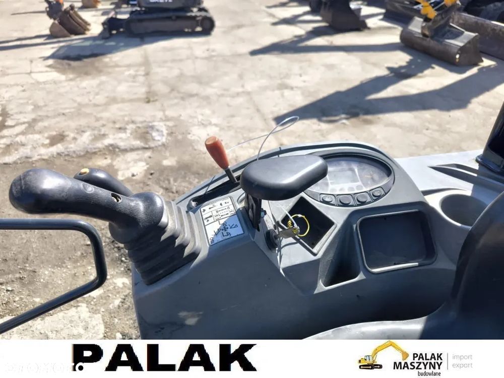 Bobcat Mini koparka Bobcat E 17  , 2018 rok   OTWARTA - 13