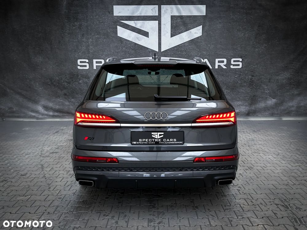 Audi Q7 - 7