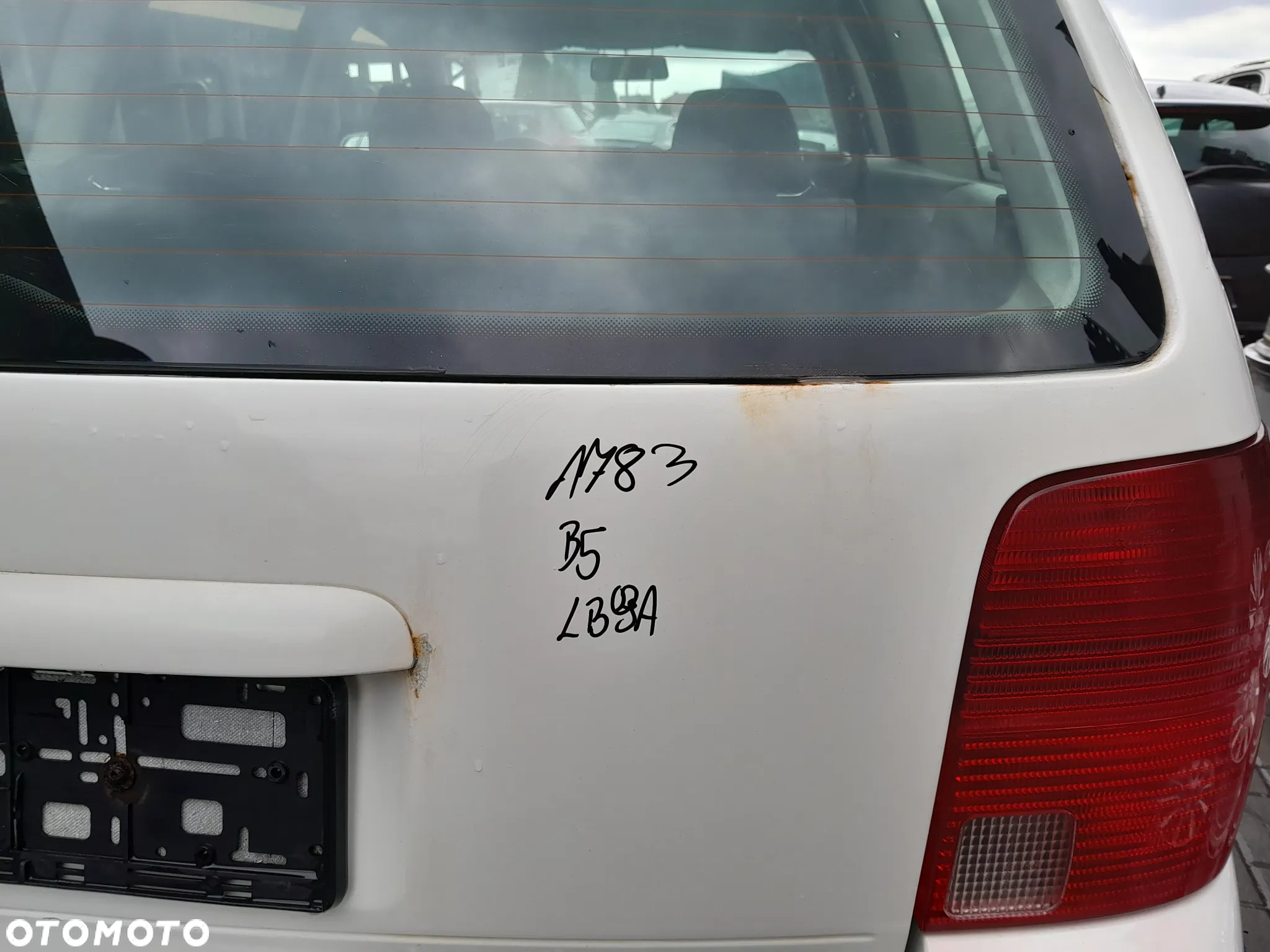 VW PASSAT B5 KLAPA BAGAŻNIKA TYLNA TYŁ KOMBI KOLOR: LB9A - 8