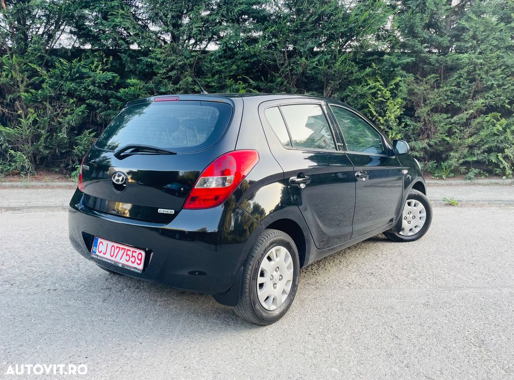 Hyundai i20 1.4 CRDi Style - 27