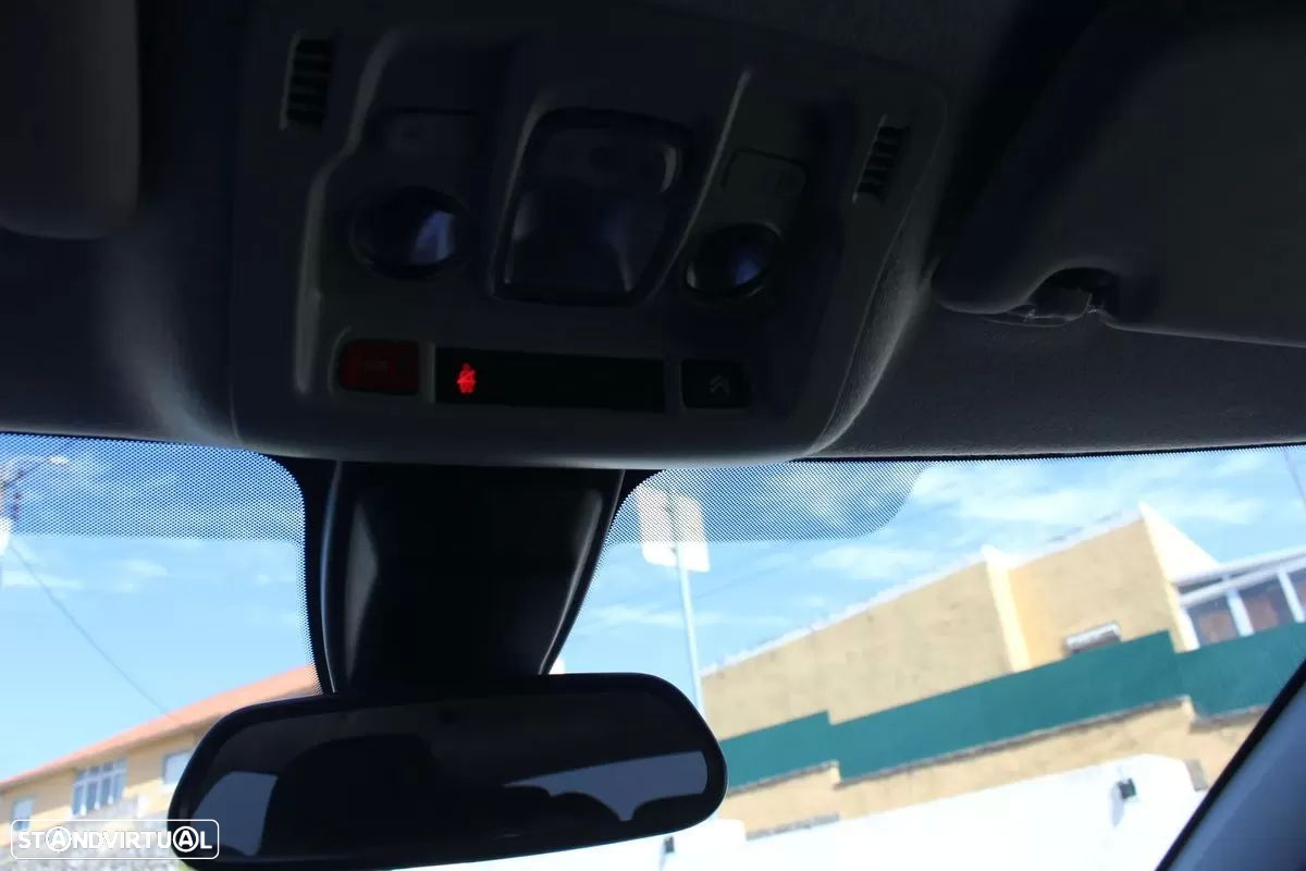 Citroën C3 1.2 PureTech Shine EAT6 - 14