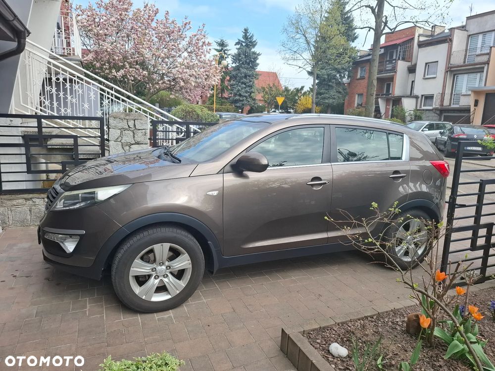 Kia Sportage 2.0 L - 10