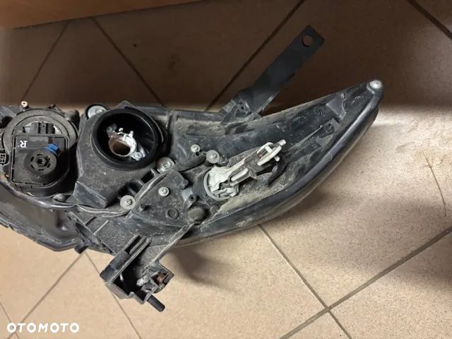 LAMPA PRZÓD LEWA PRAWA MAZDA 5 I - 8
