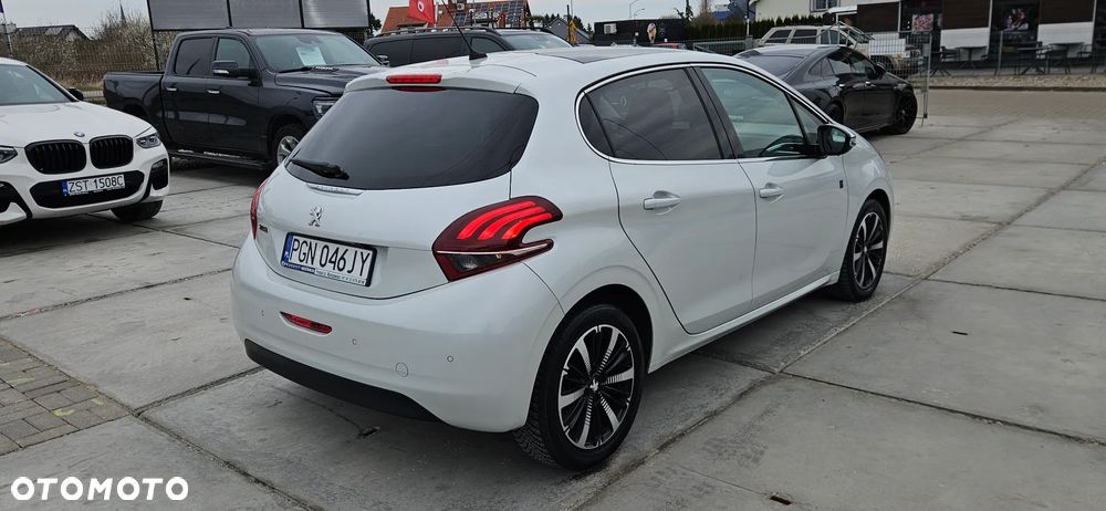 Peugeot 208 PureTech 110 Stop & Start EAT6 Tech Edition - 5