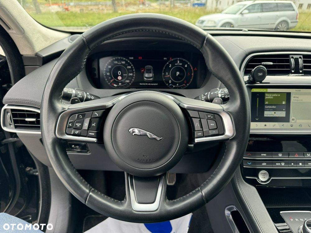 Jaguar F-Pace 2.0 i4D AWD Prestige - 21