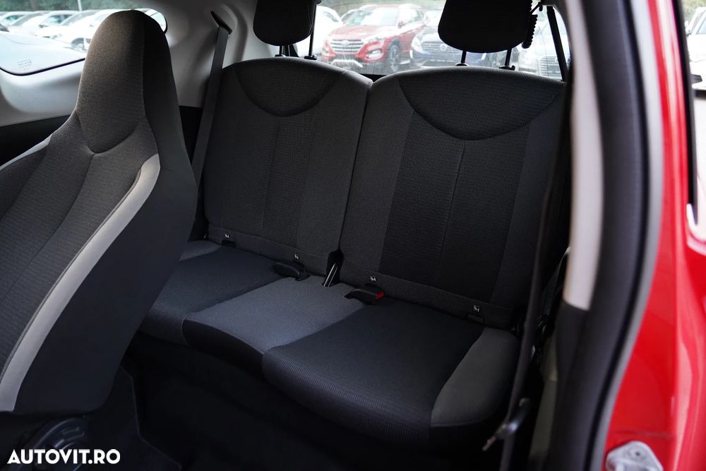 Toyota Aygo - 10