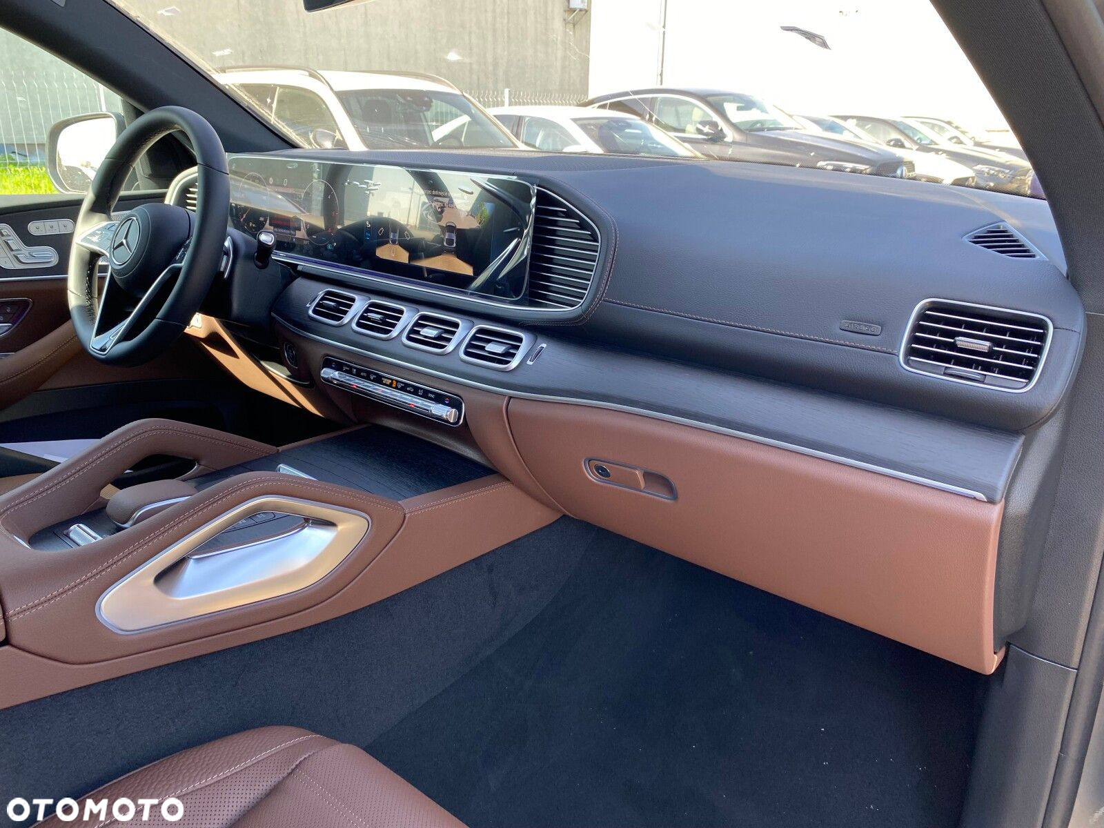 Mercedes-Benz GLE - 24