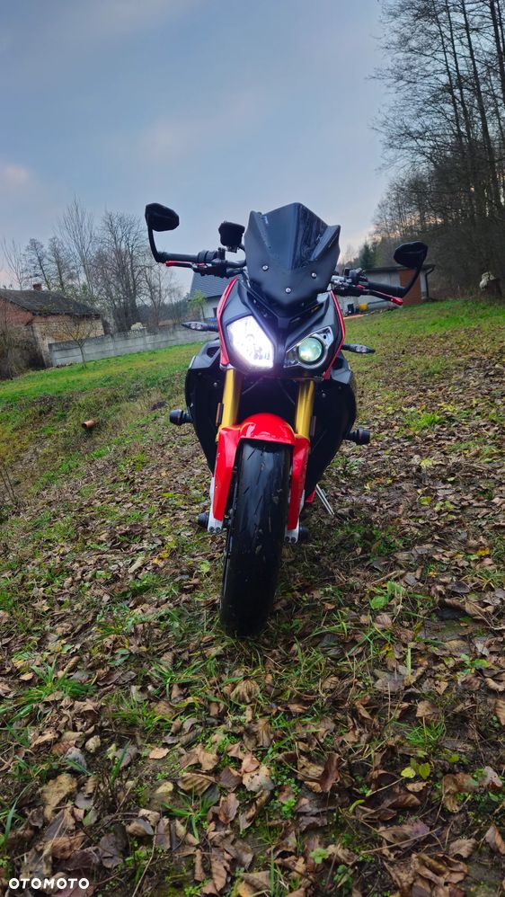 BMW S - 3