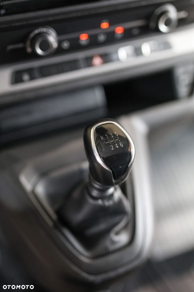 Toyota Proace Verso - 17