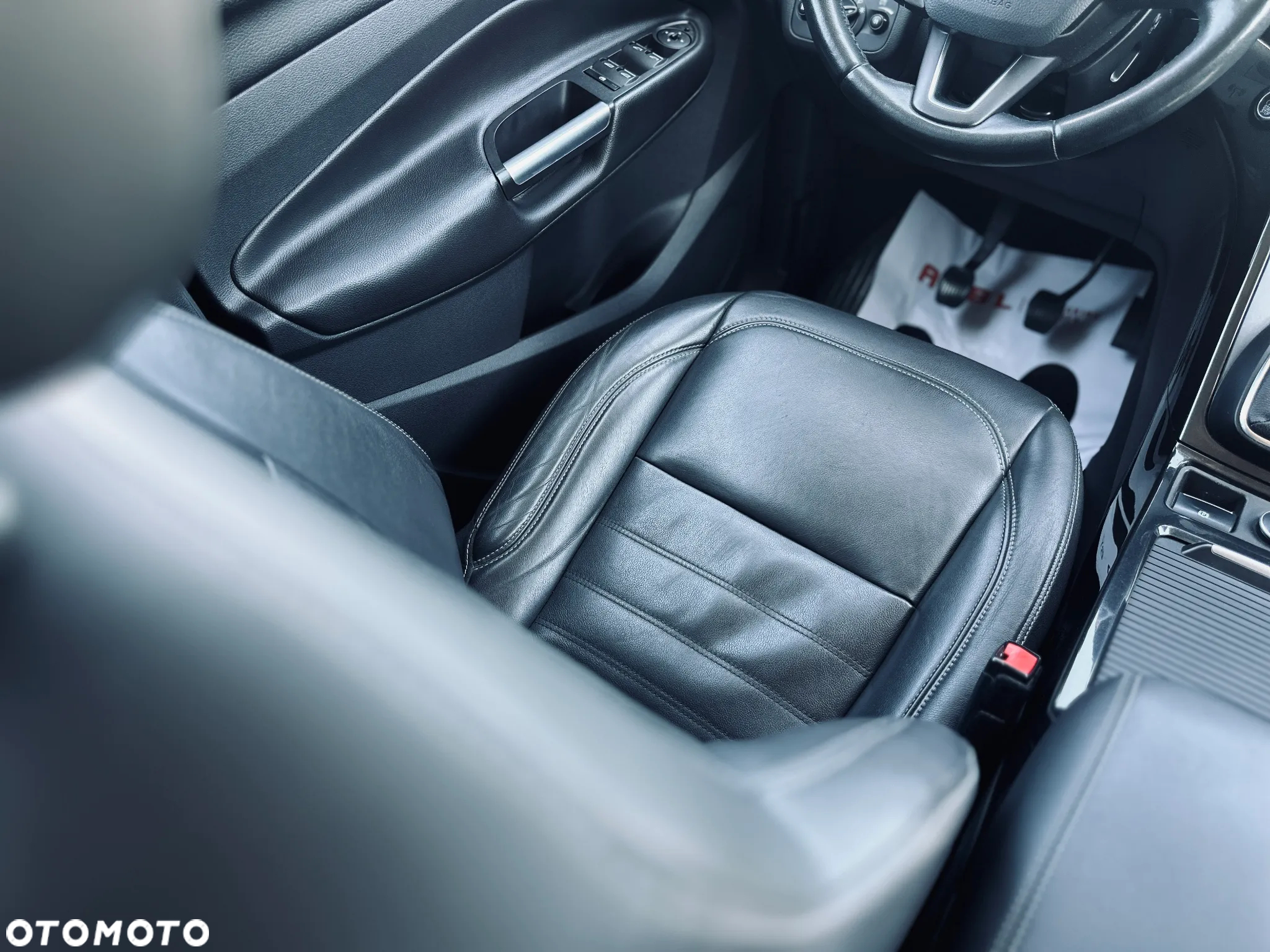 Ford Kuga 2.0 TDCi AWD Titanium - 25