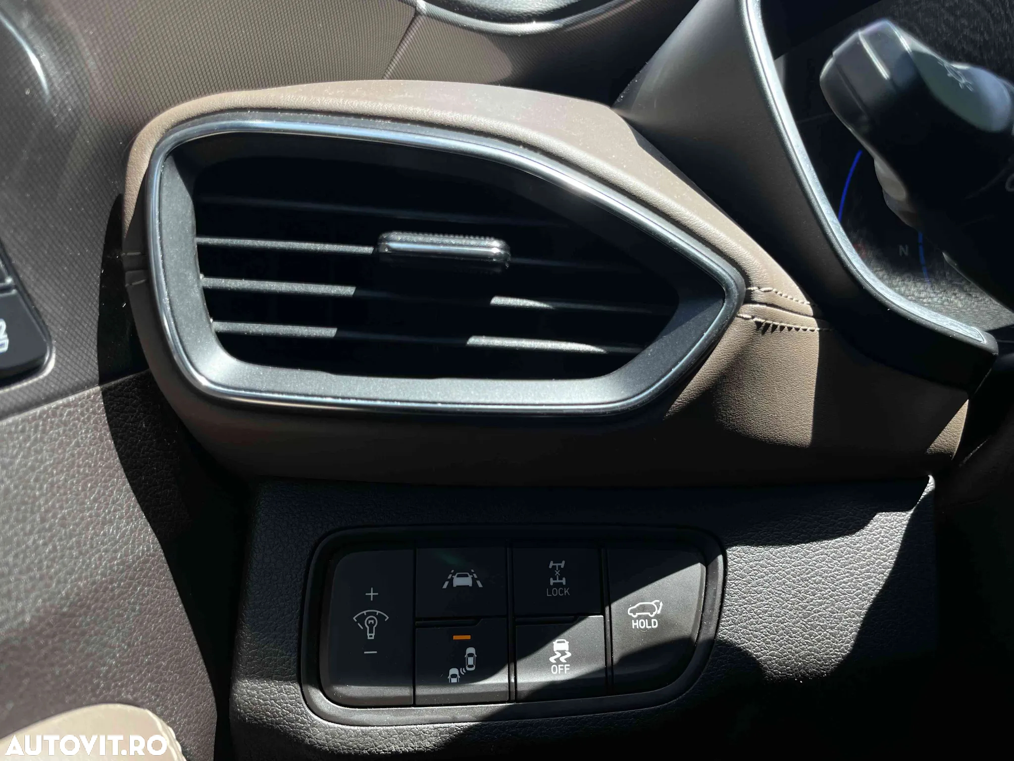 Hyundai Santa Fe - 10