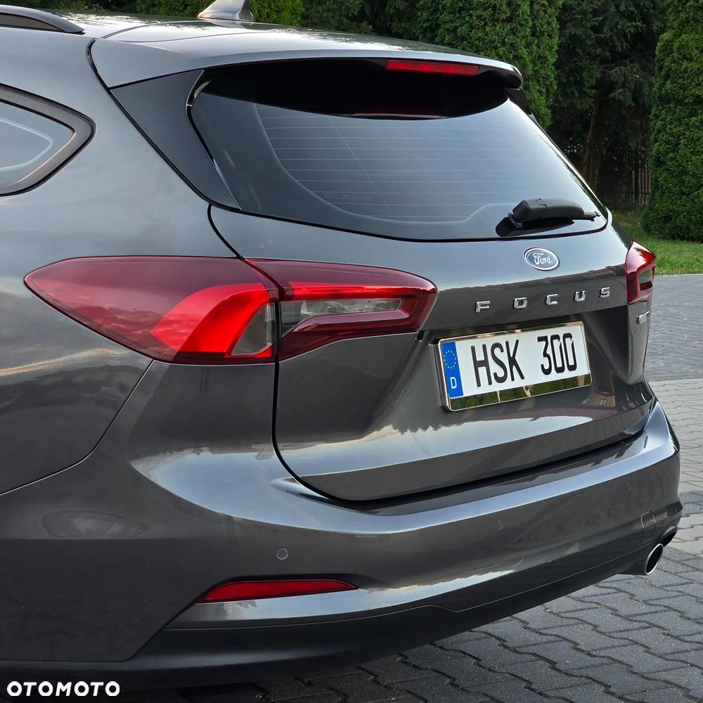 Ford Focus SW 1.0 EcoBoost Hybrid TITANIUM X - 10