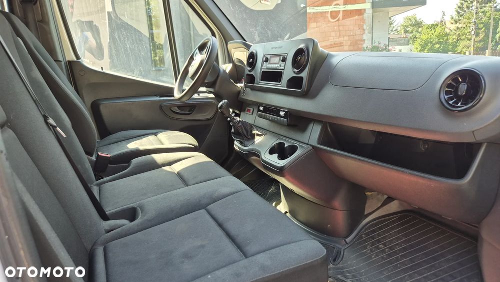 Mercedes-Benz SPRINTER - 6