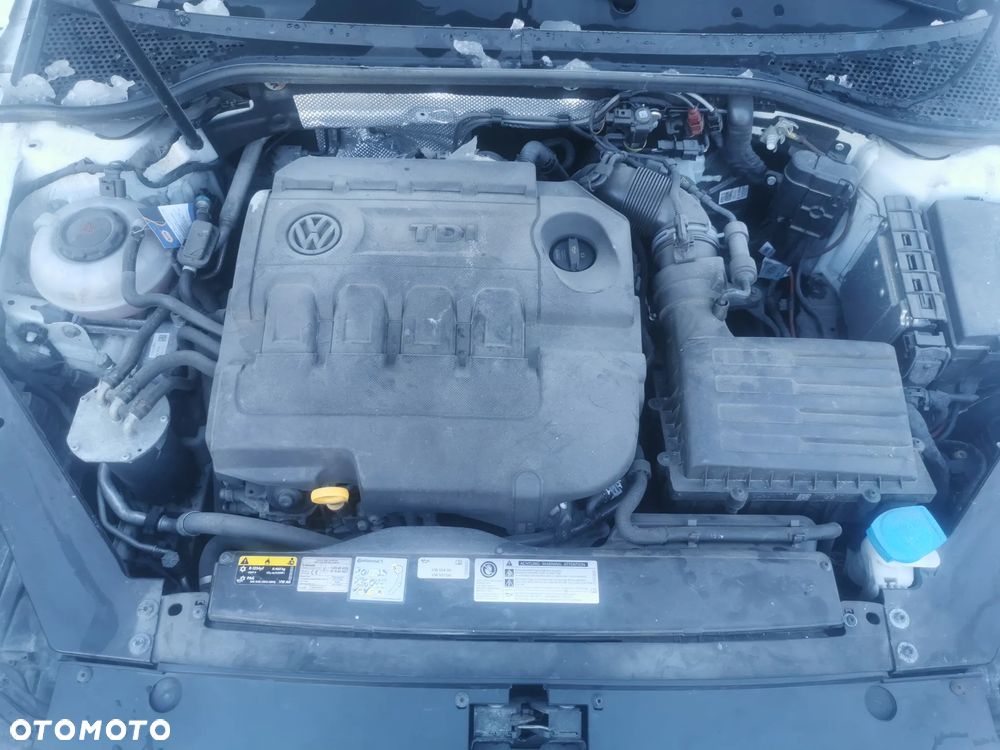 Volkswagen Passat 2.0 TDI SCR DSG Highline - 34