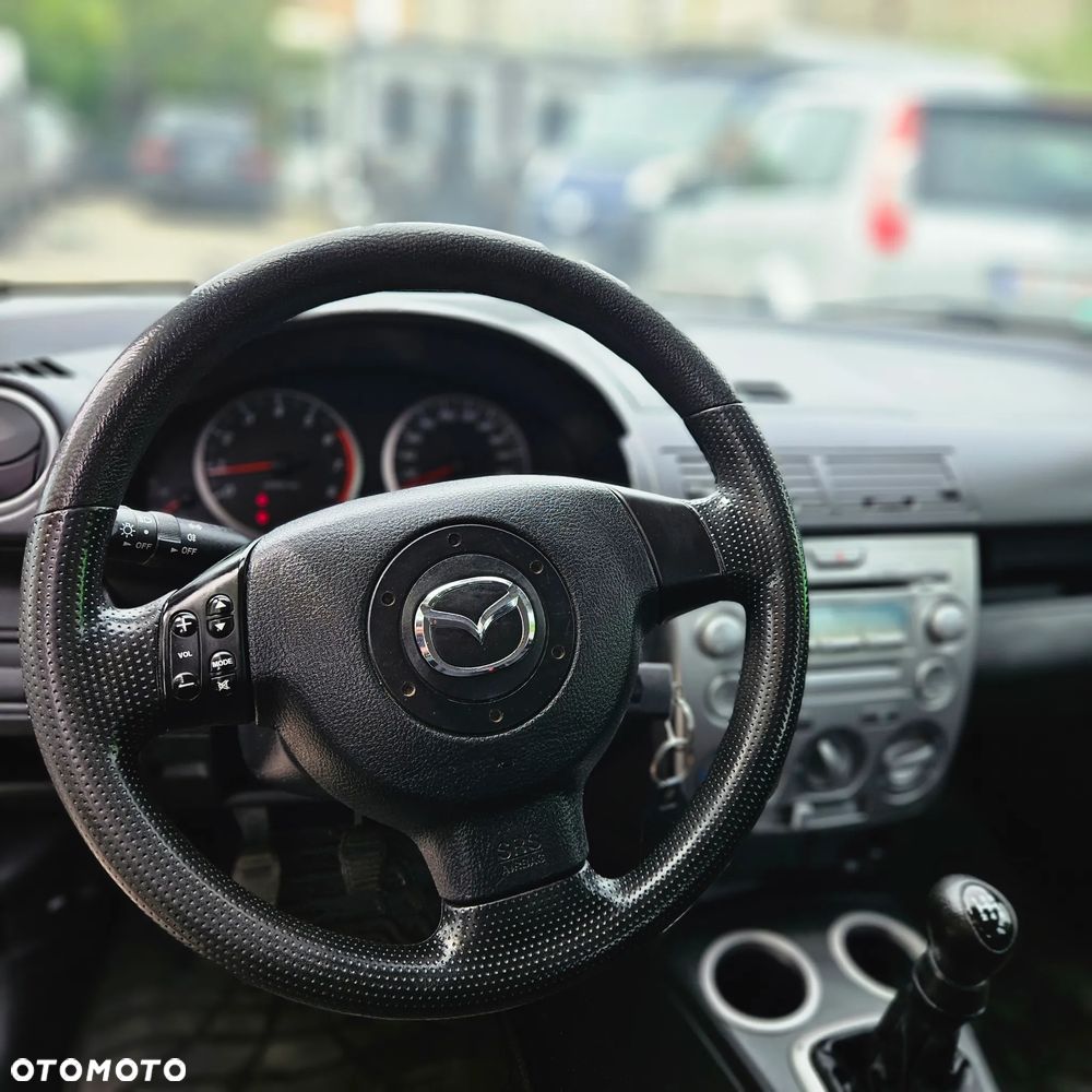 Mazda 2 - 11