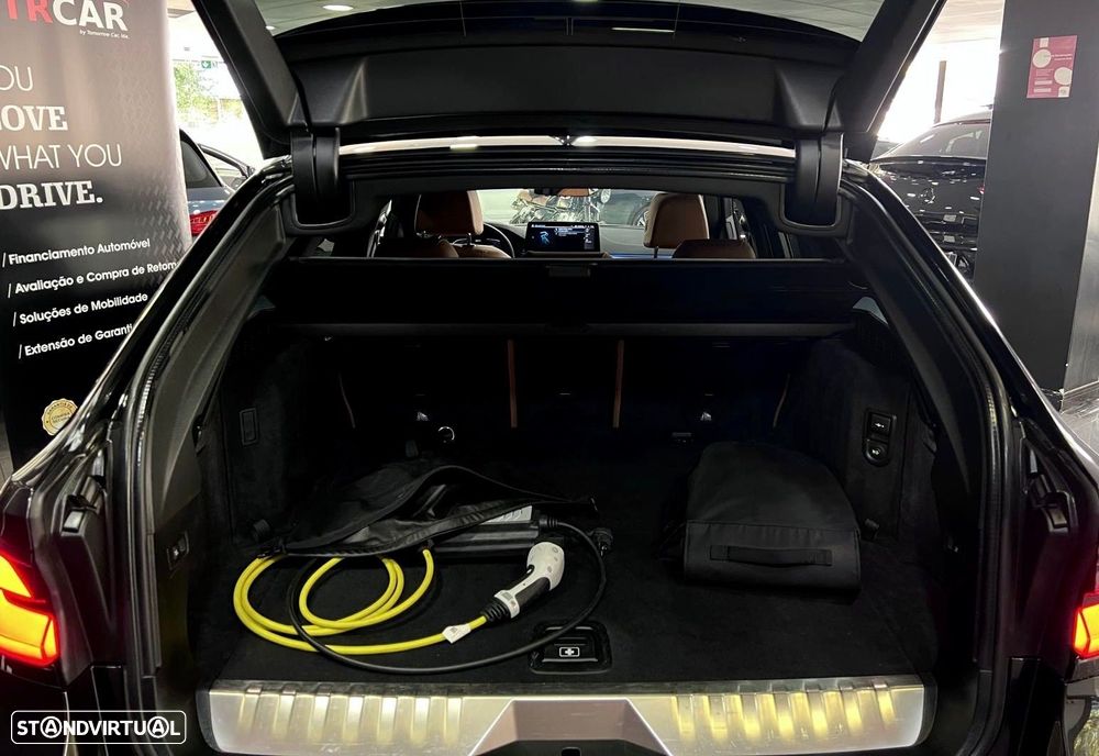 BMW 530 e Pack Desportivo M - 59