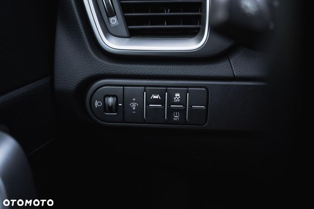 Kia XCeed - 24