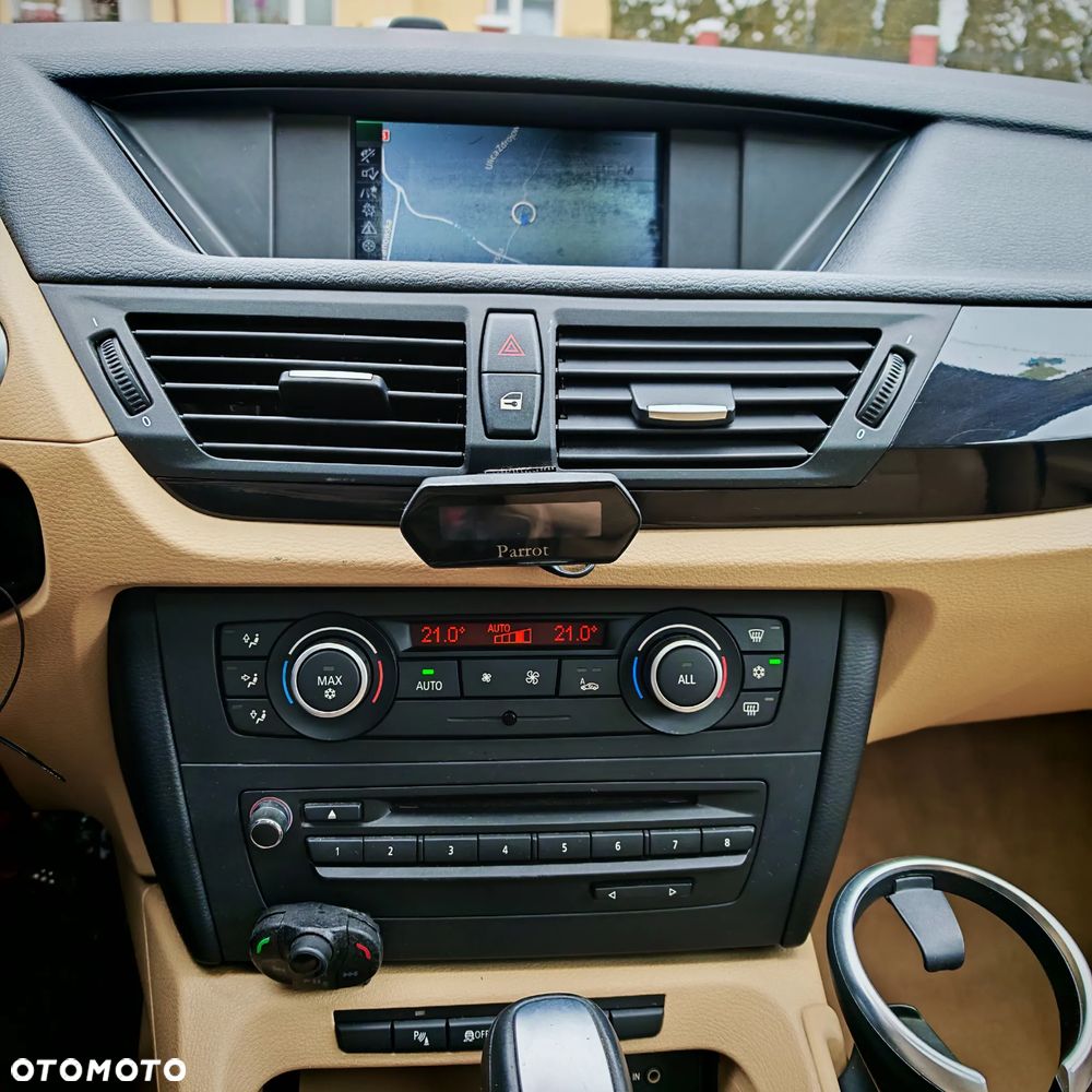 BMW X1 xDrive20d - 10