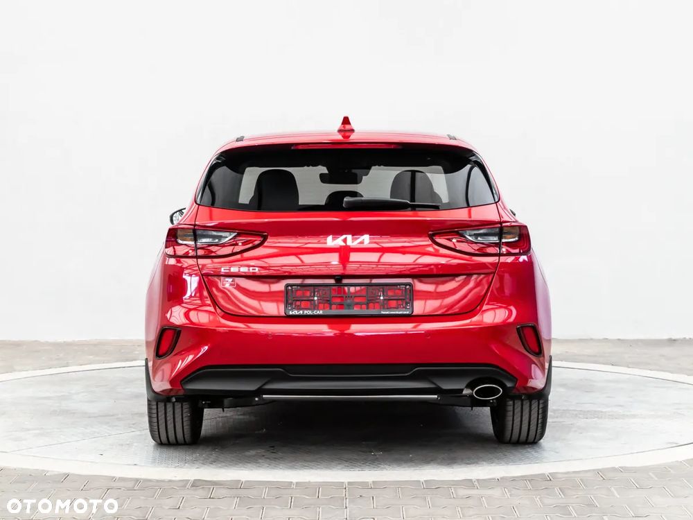 Kia Ceed 1.5 T-GDI Tribute DCT - 4