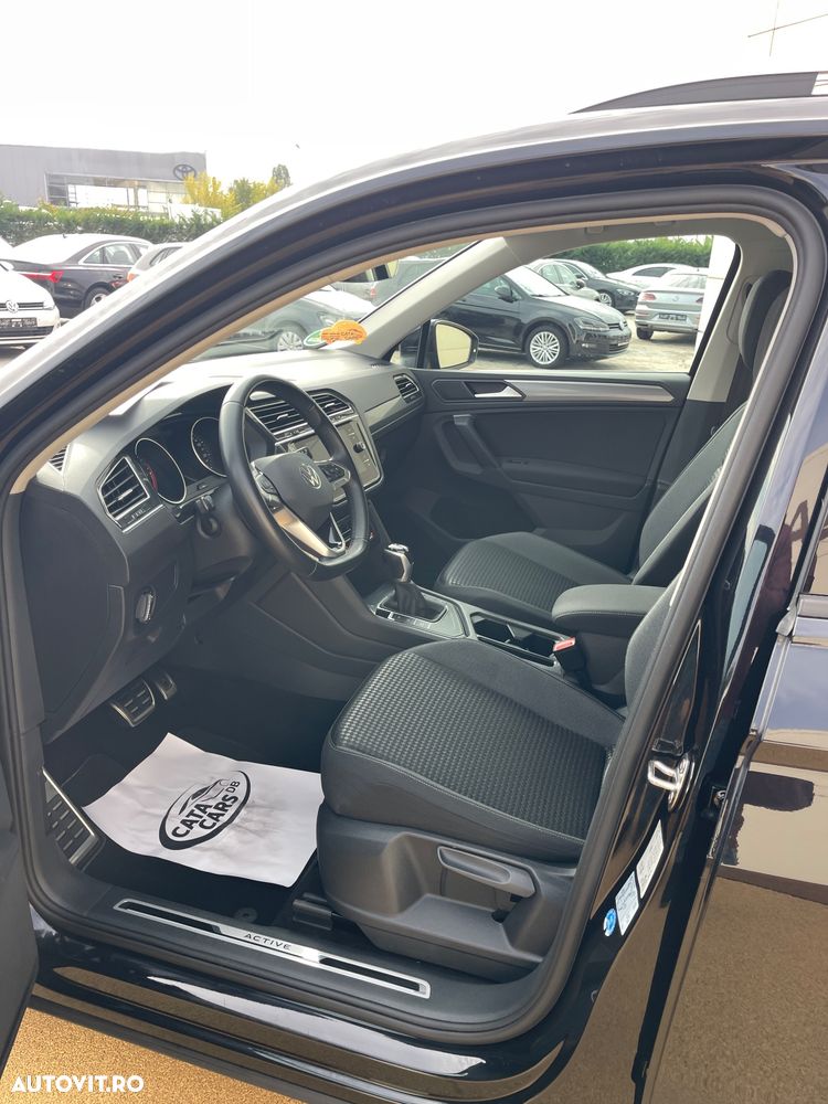 Volkswagen Tiguan 2.0 TDI SCR DSG ACTIVE - 27