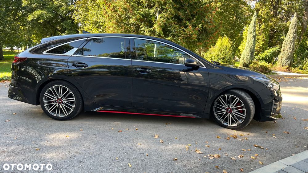 Kia ProCeed 1.6 T-GDI GT DCT - 28