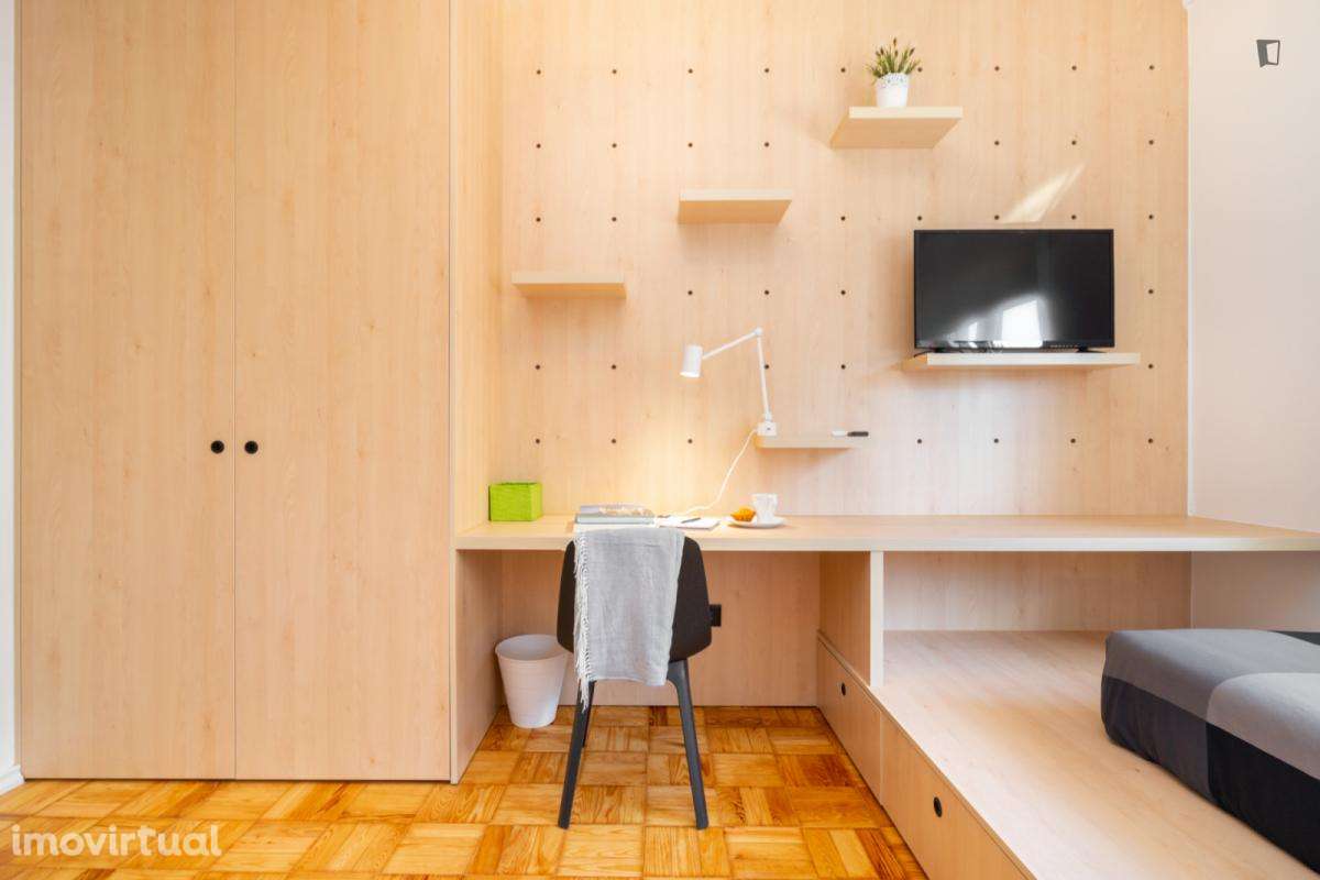 Quarto - localizado em Leiria - Grande imagem: 5/12