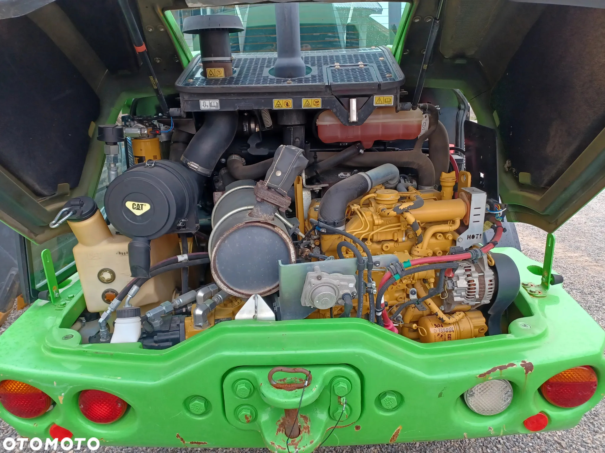 Caterpillar CAT 906 M - 16