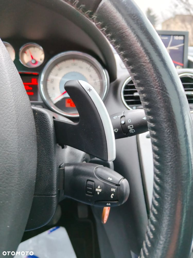 Peugeot 308 HDi FAP 110 EGS6 Business Line Niveau 1 - 24