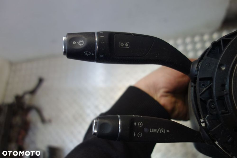 PRZEŁĄCZNIK ZESPOLONY KOMBAJN E KLASA W212 3.0 CDI - 2