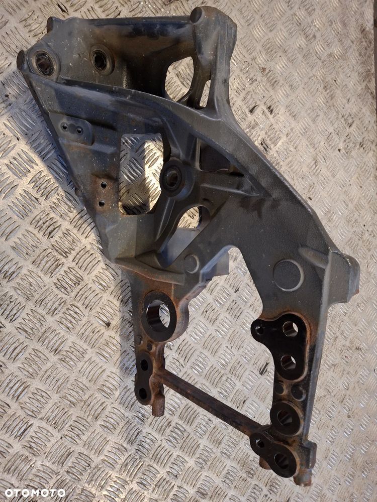 PODKŁAD RESORA MOCOWANIE CYBANTA BELKA PRZÓD DAF CF EURO 6 - 5