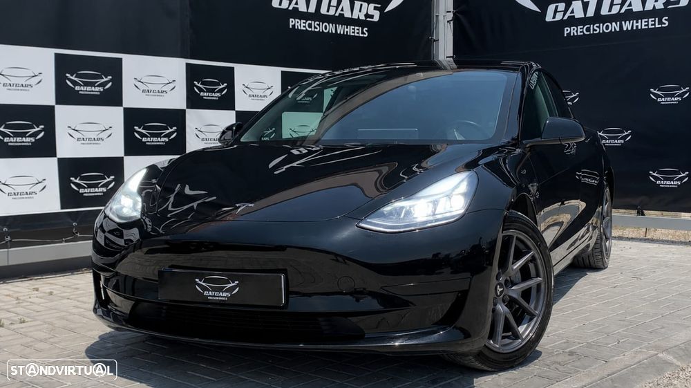 Tesla Model 3 - 1