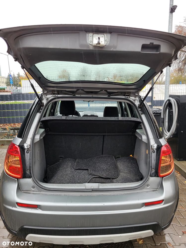 Suzuki SX4 - 17