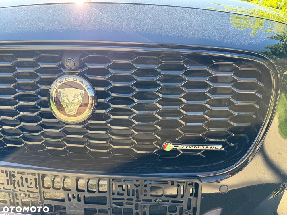 Jaguar XE P250 R-Dynamic HSE - 26