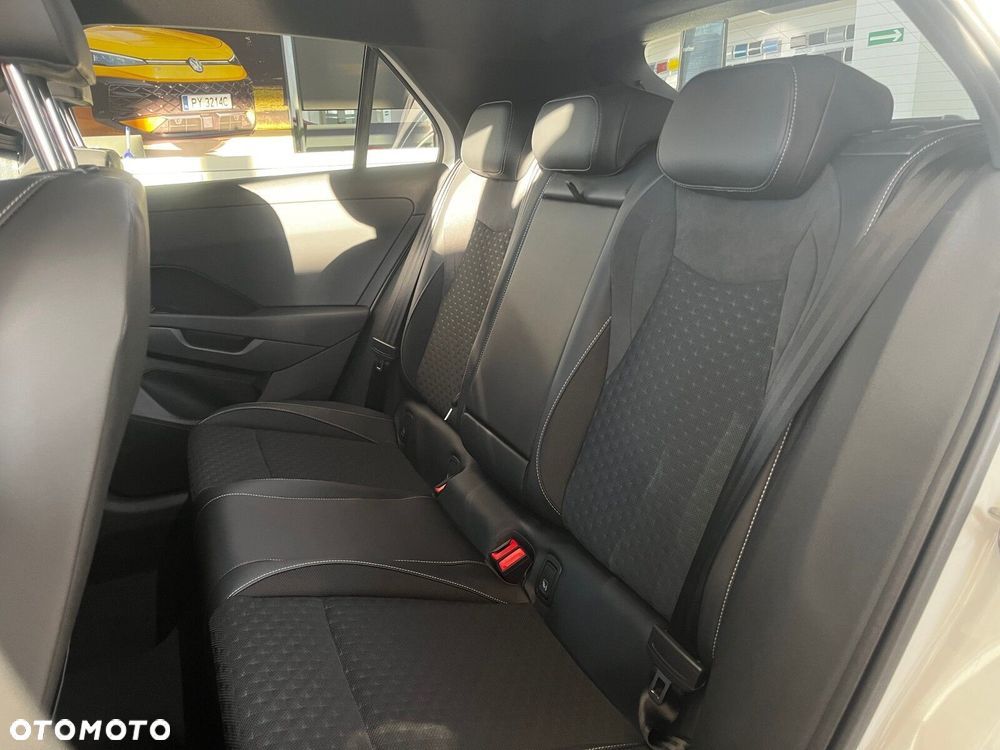 Volkswagen T-Roc - 16