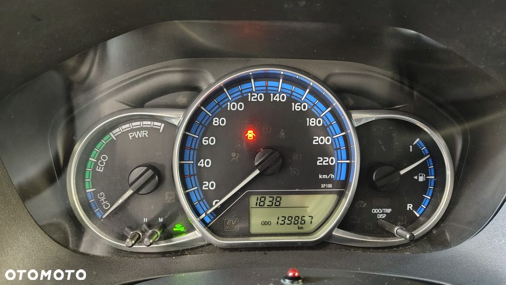 Toyota Yaris Hybrid 100 Premium - 12