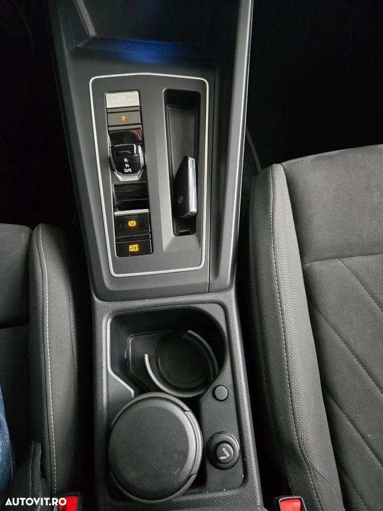 Volkswagen Golf 1.5 eTSI ACT DSG MHEV Style - 16