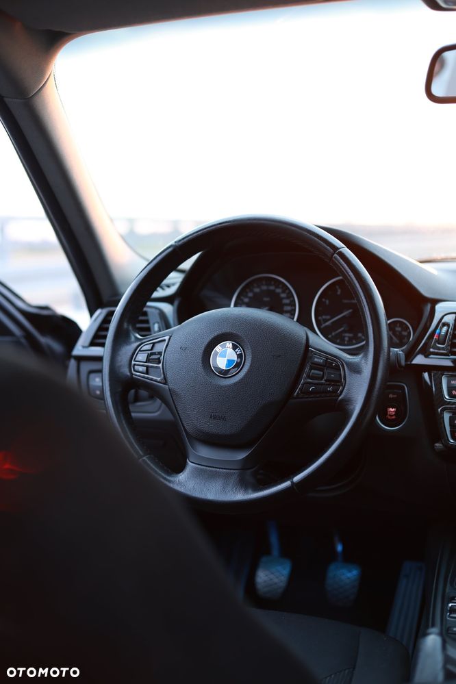 BMW Seria 3 318d Advantage - 8