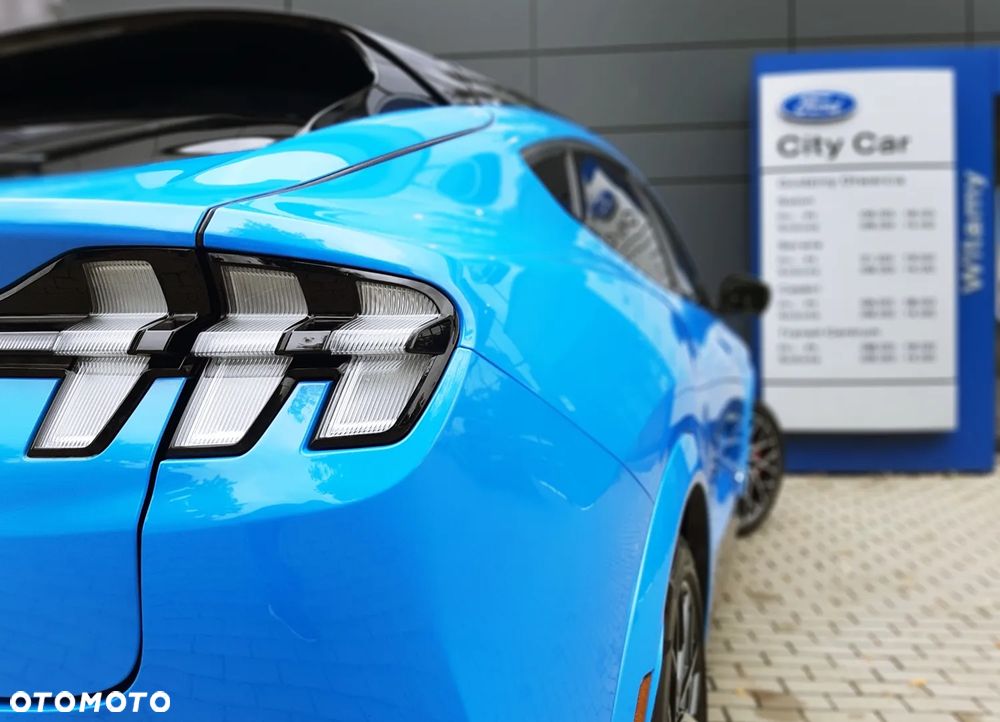 Ford Mustang Mach-E 91 kWh AWD GT - 17