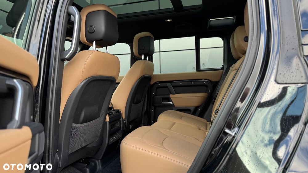 Land Rover Defender 3.0 D250 mHEV X-Dynamic HSE - 9