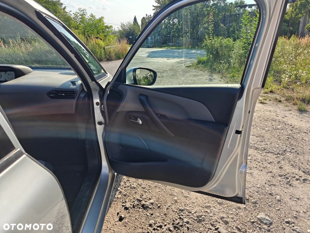 Citroën C4 Picasso 1.6 BlueHDi MoreLife - 26