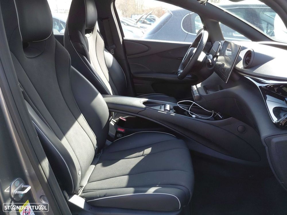 BYD Dolphin 60.4 kWh Comfort - 8