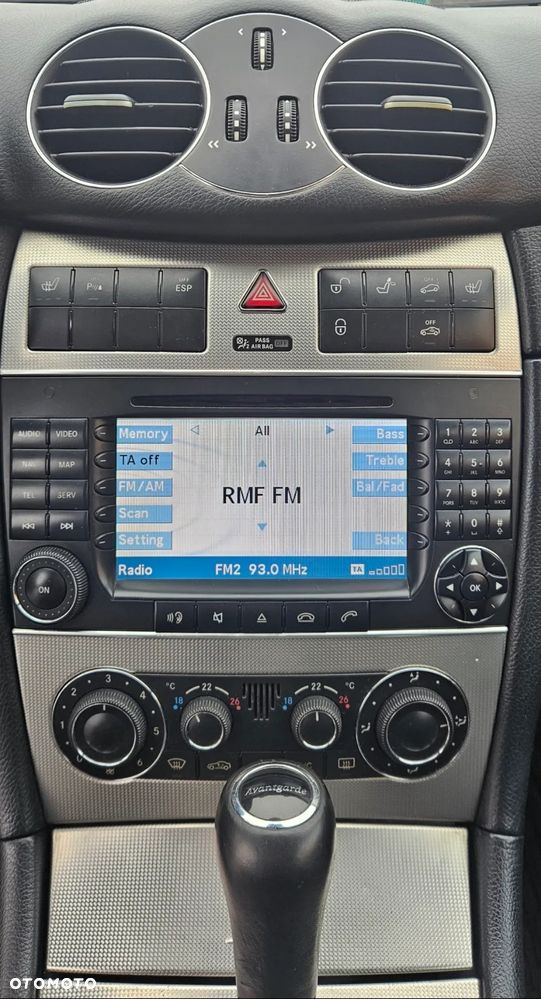 Mercedes-Benz CLK 320 CDI 7G-TRONIC Avantgarde - 24