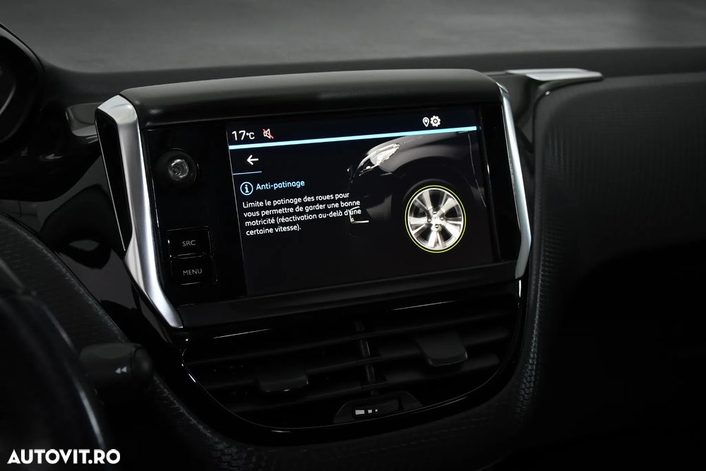 Peugeot 2008 PureTech 110 GPF Stop&Start EAT6 Signature - 21