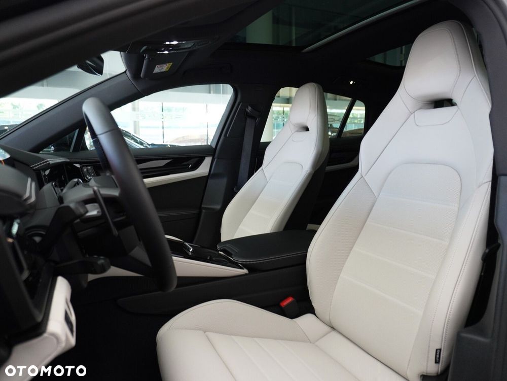 Porsche Panamera 4S E-Hybrid PHEV - 31