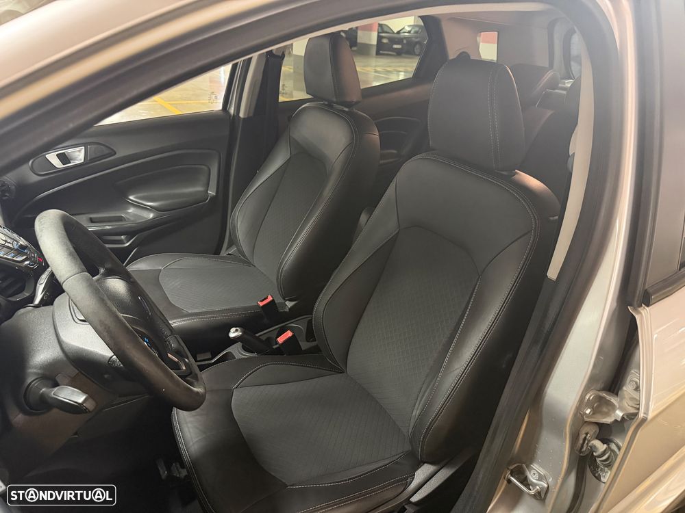 Ford EcoSport 1.0 EcoBoost Titanium - 8