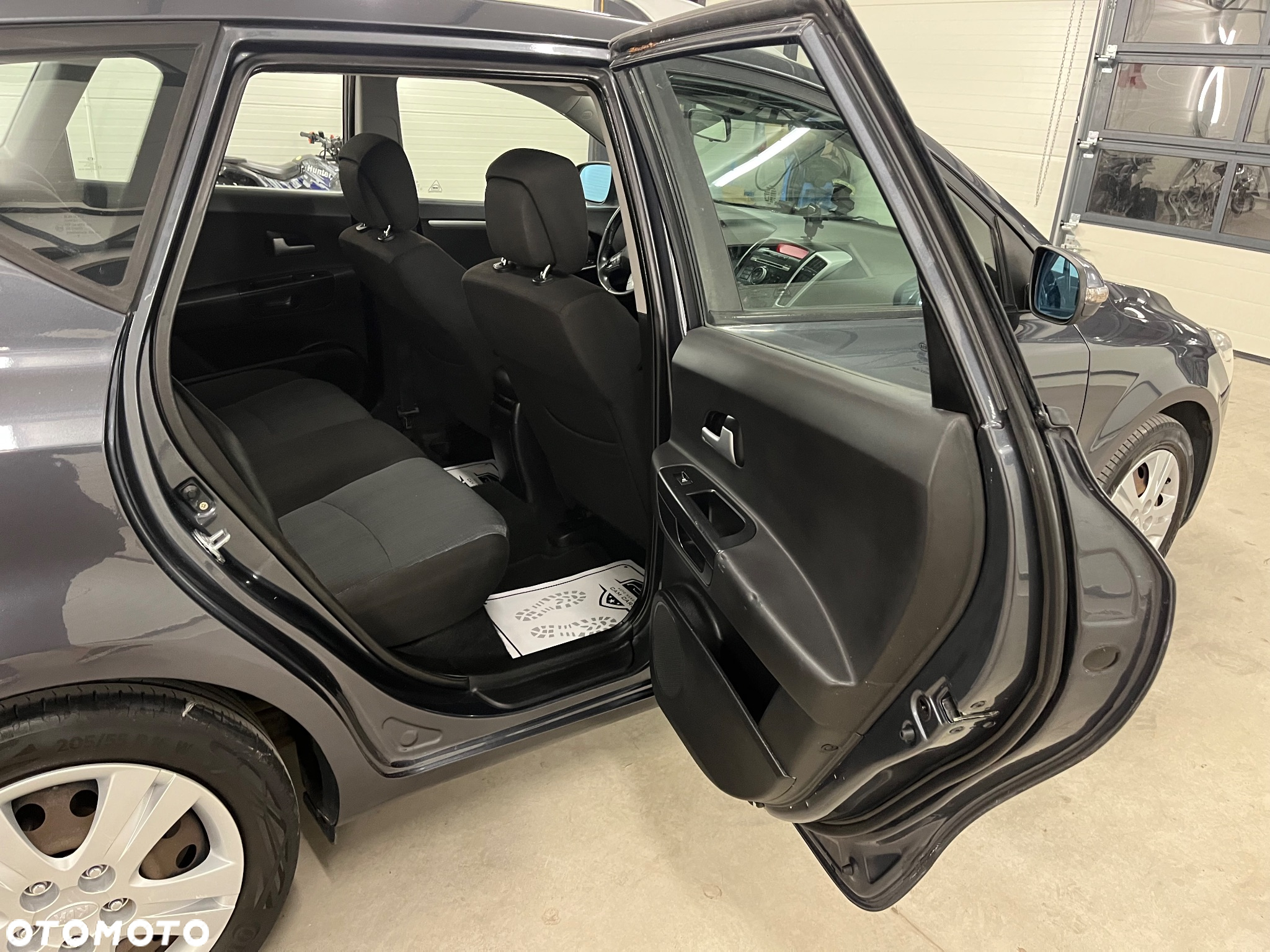 Kia Ceed 1.6 CRDi 90 Vision - 16