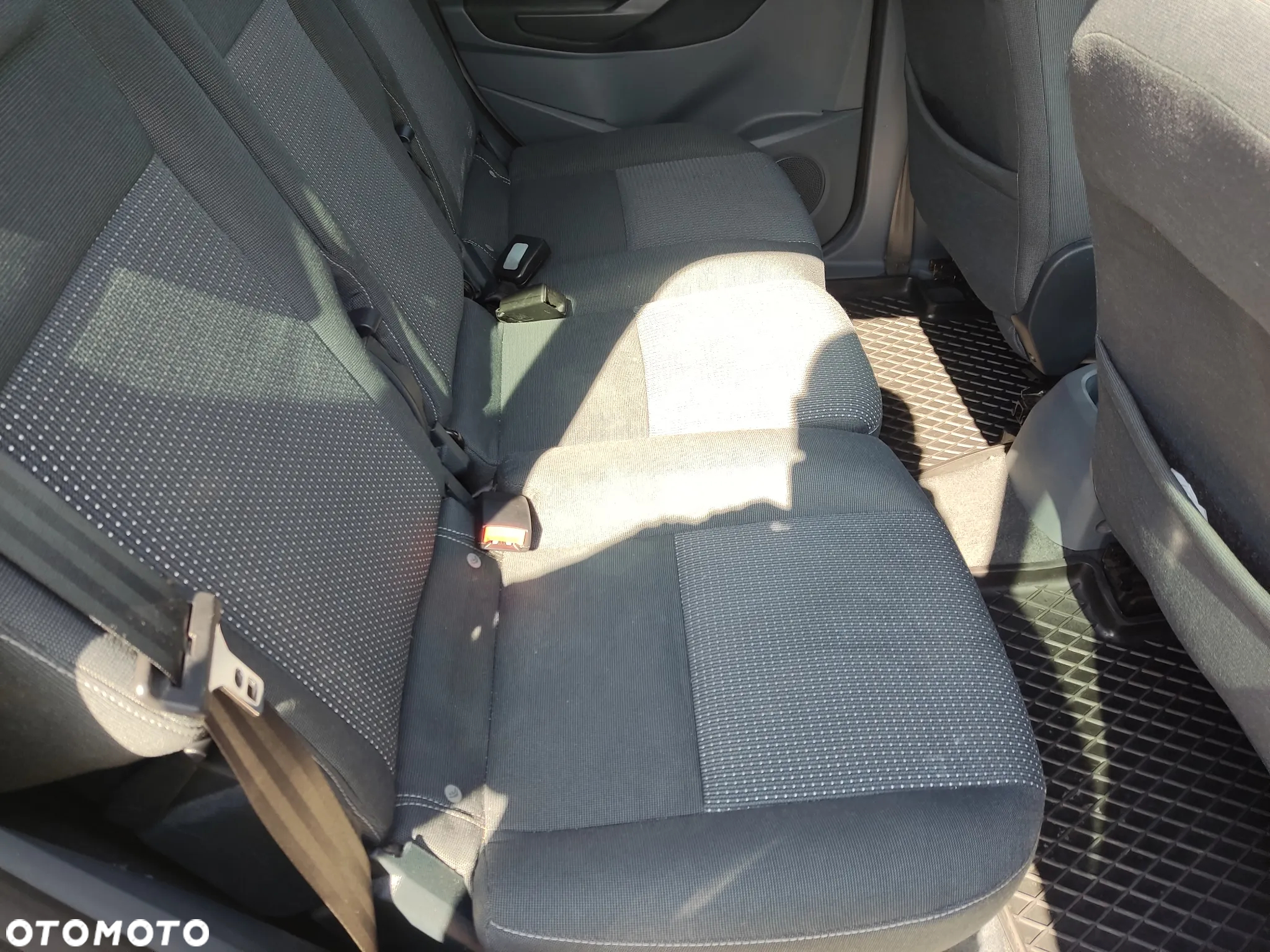 Ford C-MAX 1.6 TDCi Trend - 6