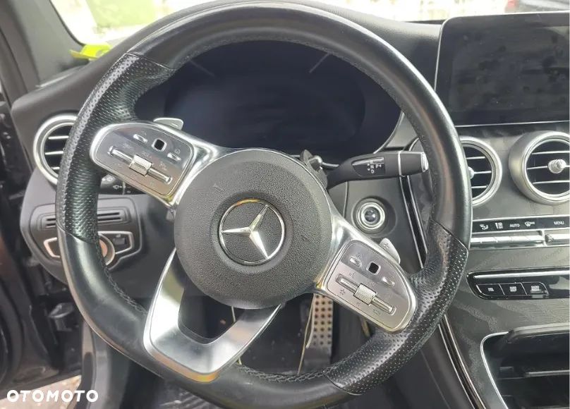 Mercedes-Benz GLC 300 4Matic 9G-TRONIC AMG Line - 8