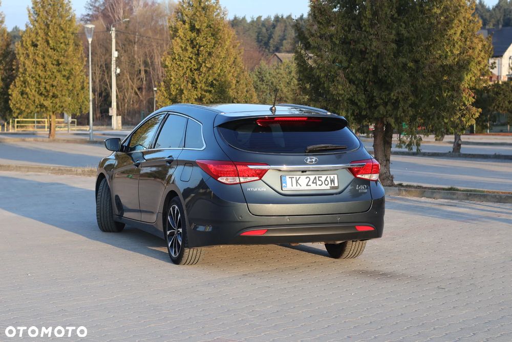 Hyundai i40 1.7 CRDi Comfort + - 4
